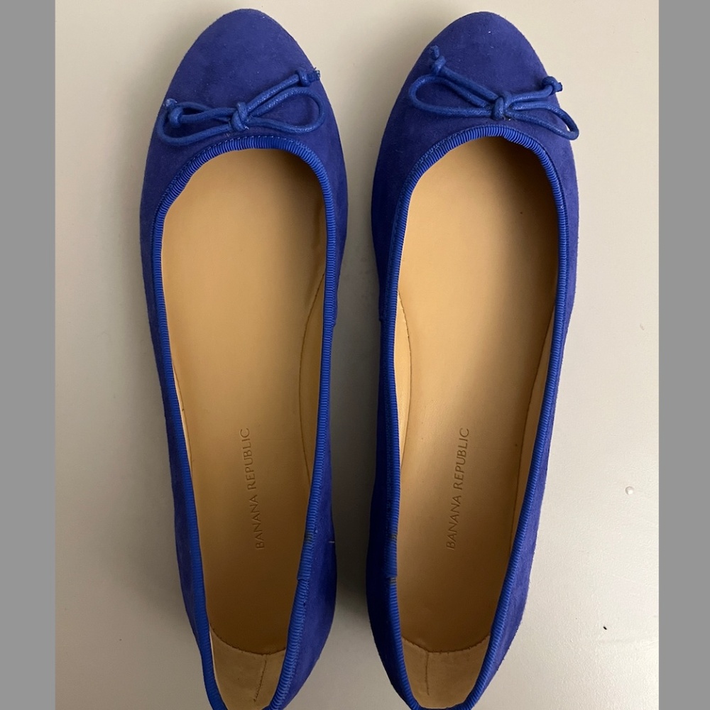 BANANA REPUBRIC SUEDE BALLET FLAT SHOES NEW 7.5 US SIZE